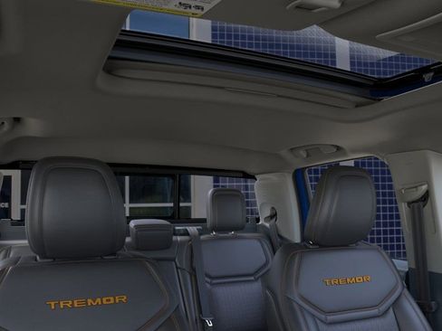 Used 2025 Ford Maverick Tremor image 38