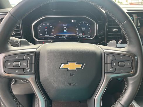 Used 2023 Chevrolet Silverado 1500 High Country w/ Technology Package AWD/4WD image 13