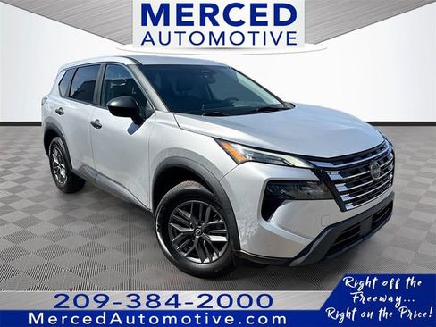 Used 2024 Nissan Rogue S FWD image 1