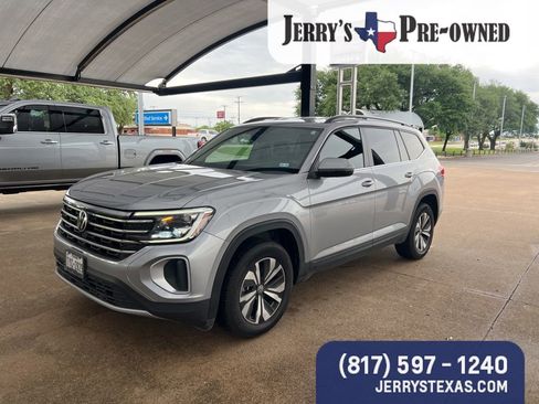 Used 2024 Volkswagen Atlas SE image 1