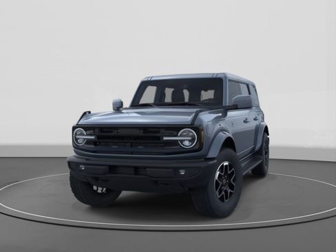 New 2025 Ford Bronco Outer Banks image 2