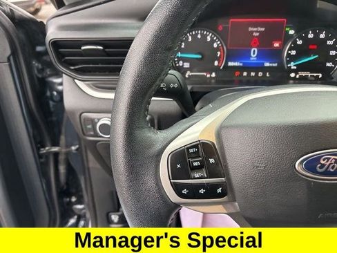 Used 2022 Ford Explorer XLT image 17