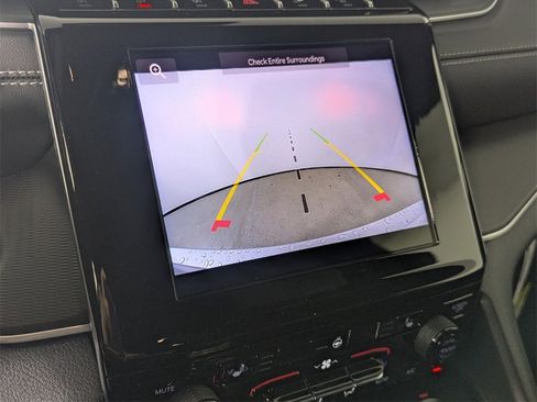 New 2025 Jeep Grand Cherokee Altitude image 25