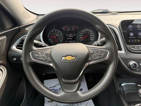 Used 2023 Chevrolet Malibu LT FWD image 16