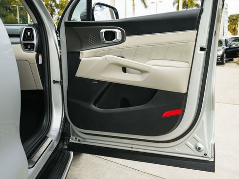 Used 2023 Kia Sorento SX Prestige image 39