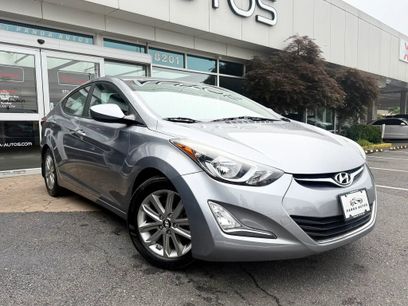 Used 2015 Hyundai Elantra SE w/ Option Group 02