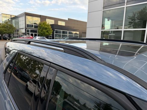 Used 2025 Ford Explorer Active w/ Active Comfort Package image 13