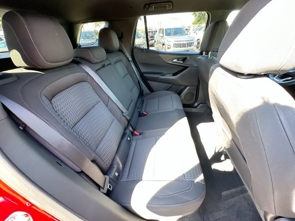 Certified 2026 Chevrolet Equinox LT w/ Safety and Technology Package FWD image 25