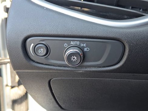 Used 2024 Chevrolet Malibu LT FWD image 23