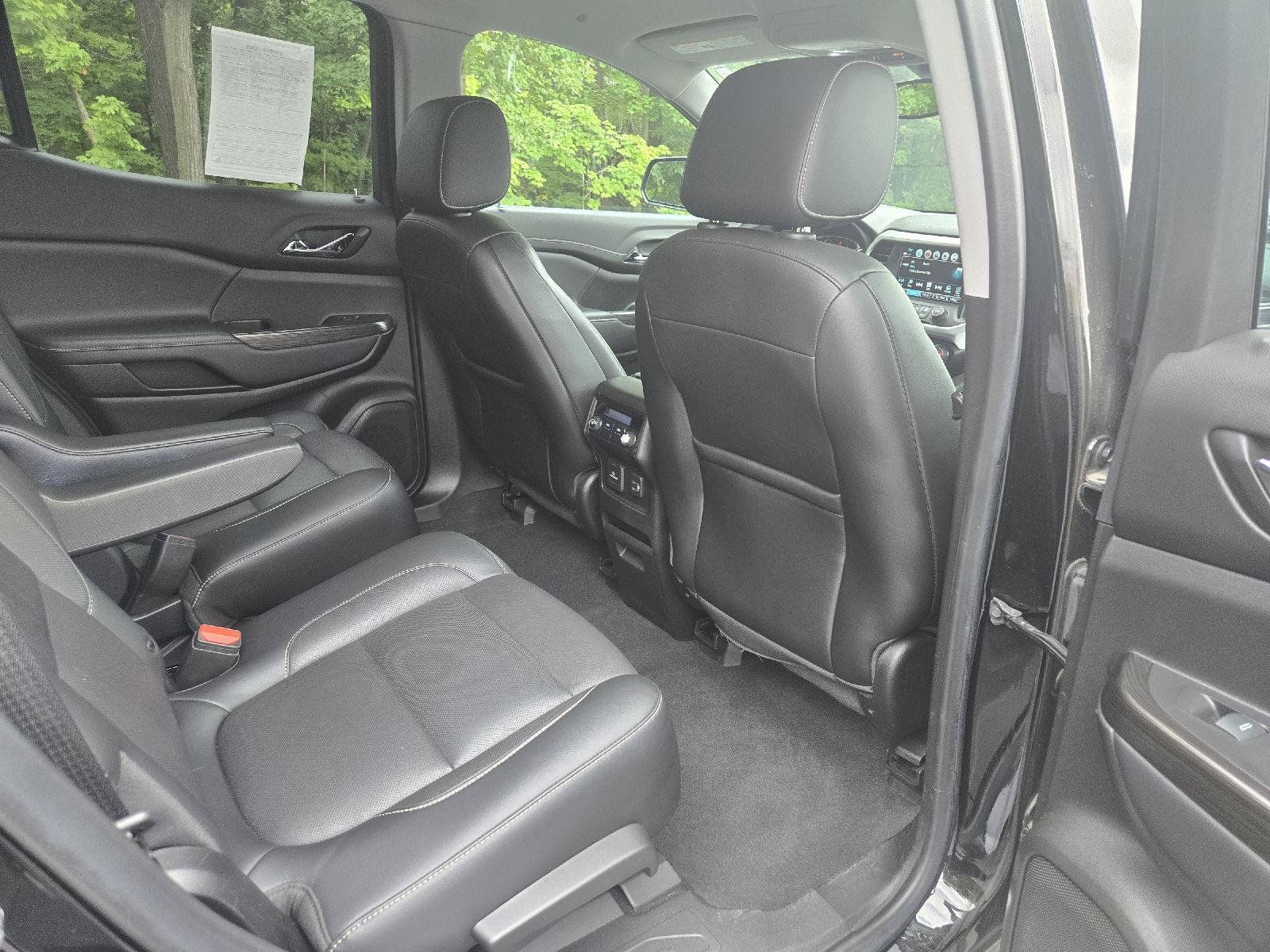 Used 2019 GMC Acadia SLT w/ Black Edition AWD/4WD image 28