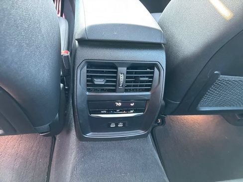 Used 2021 BMW 330i Sedan w/ M Sport Package RWD image 21