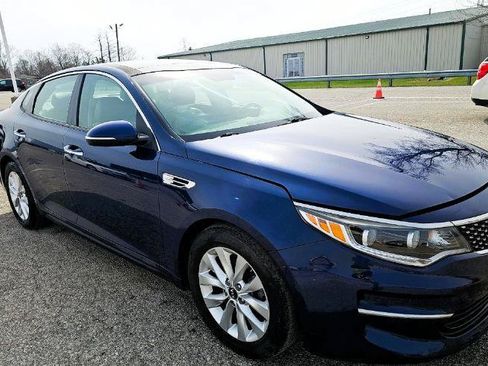 Used 2016 Kia Optima EX w/ Premium Package FWD image 4
