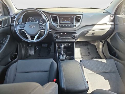 Used 2017 Hyundai Tucson Sport image 18