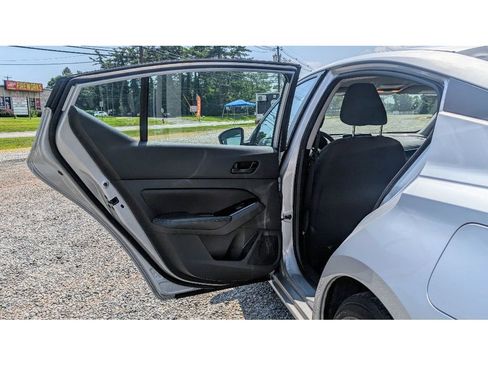 Used 2023 Nissan Altima 2.5 SV image 10