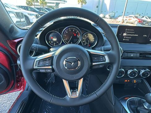New 2025 MAZDA MX-5 Miata Grand Touring image 18