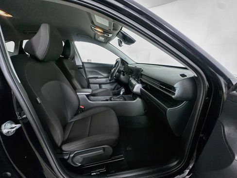 Used 2025 Hyundai Kona SEL FWD image 30