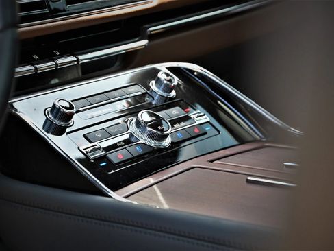 Used 2023 Lincoln Navigator Reserve RWD image 19