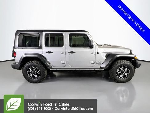 Used 2021 Jeep Wrangler Unlimited Sport AWD/4WD image 18