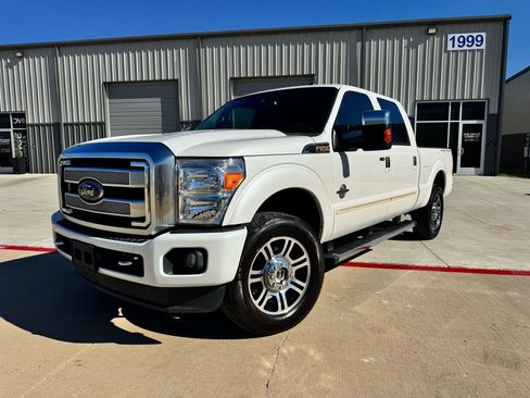 Used 2015 Ford F250 Platinum w/ FX4 Off-Road Package AWD/4WD image 1