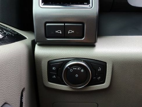 Used 2022 Ford F250 XLT w/ XLT Premium Package AWD/4WD image 33