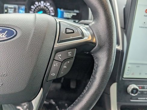 Used 2023 Ford Edge SEL image 12