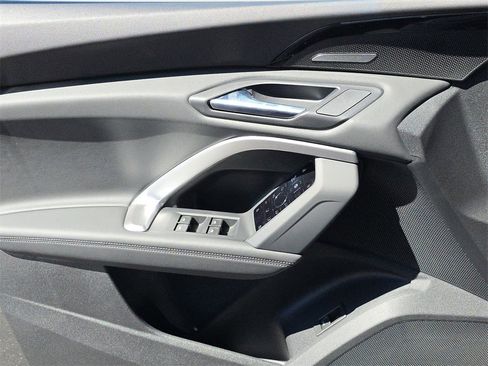 New 2025 Audi Q5 Premium Plus image 18