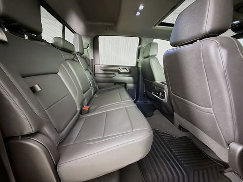 Used 2024 Chevrolet Silverado 3500 LTZ image 28