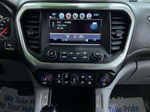 Used 2018 GMC Acadia SLT w/ LPO, Floor Liner Package FWD image 21