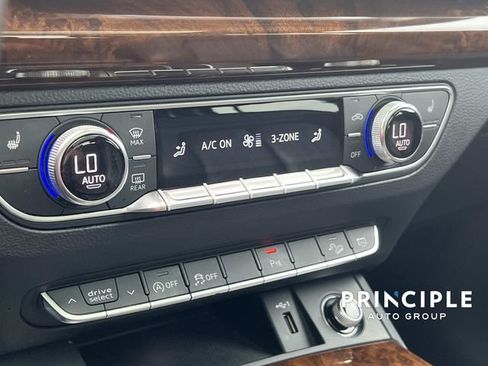 Used 2018 Audi Q5 2.0T Premium Plus w/ Premium Plus Package AWD/4WD image 25