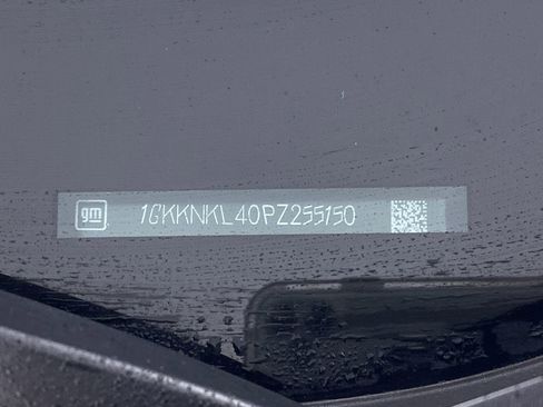 Certified 2023 GMC Acadia SLE w/ Driver Convenience Package image 15