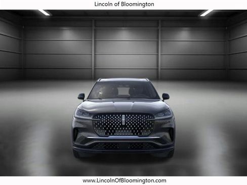 New 2026 Lincoln Aviator Black Label w/ Dynamic Handling Package image 7