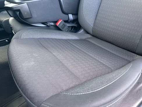 Used 2025 Chevrolet Silverado 1500 LT image 13