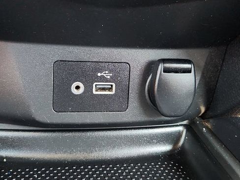 Used 2018 Nissan Rogue SV AWD/4WD image 20