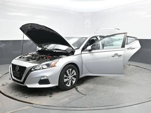 Used 2021 Nissan Altima 2.5 S FWD image 34