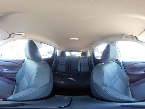 Used 2025 Nissan Rogue SV FWD image 39