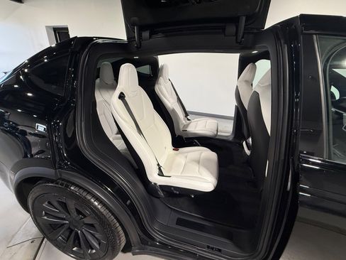 Used 2022 Tesla Model X Plaid image 61