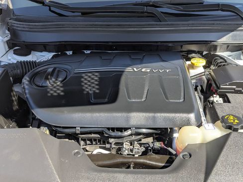 Used 2022 Jeep Cherokee Trailhawk w/ Premium Leather Package image 31