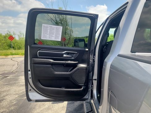 Used 2025 RAM 1500 Big Horn AWD/4WD image 33