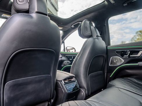 Used 2023 Mercedes-Benz EQS 450+ SUV w/ Pinnacle Trim Package image 28