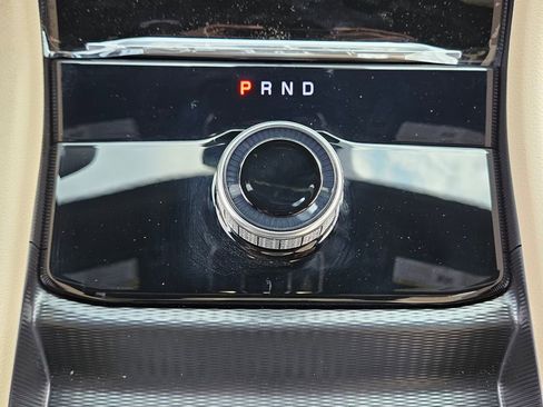 New 2026 Jeep Grand Cherokee Limited w/ Luxury Tech Group II image 19