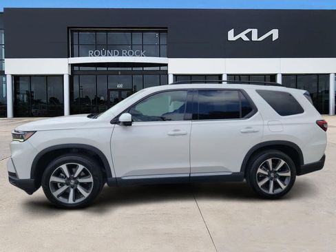 Used 2025 Honda Pilot Elite image 4
