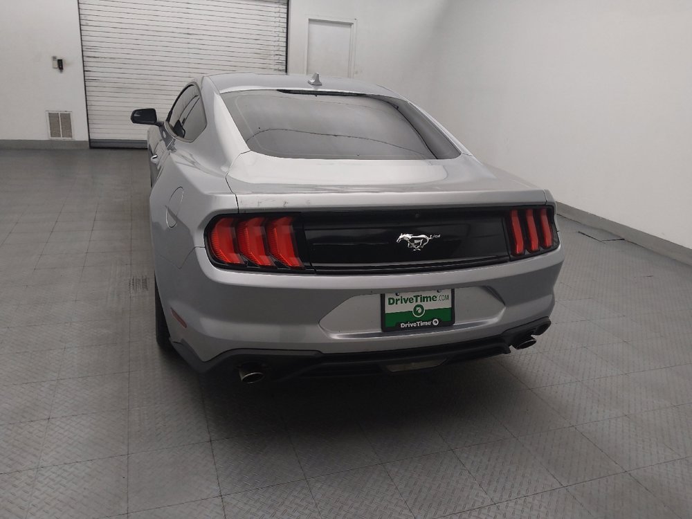 Used 2020 Ford Mustang Coupe RWD image 6