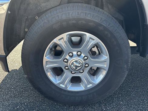 Used 2024 RAM 2500 Big Horn w/ Bed Utility Group image 8