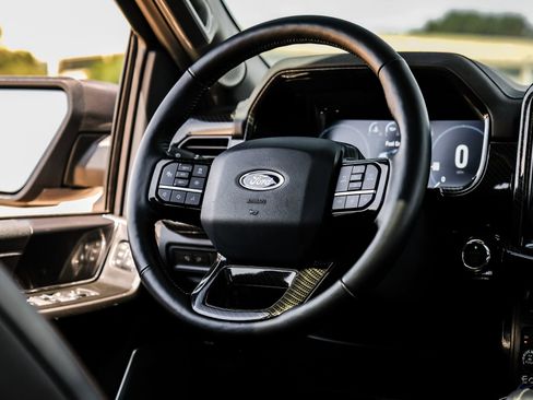 Used 2022 Ford F150 Lariat w/ Equipment Group 502A High AWD/4WD image 48