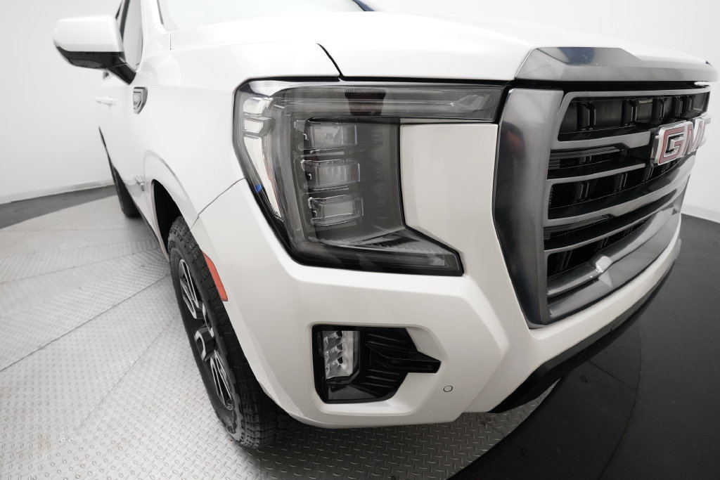 Used 2023 GMC Yukon XL AT4 AWD/4WD image 23