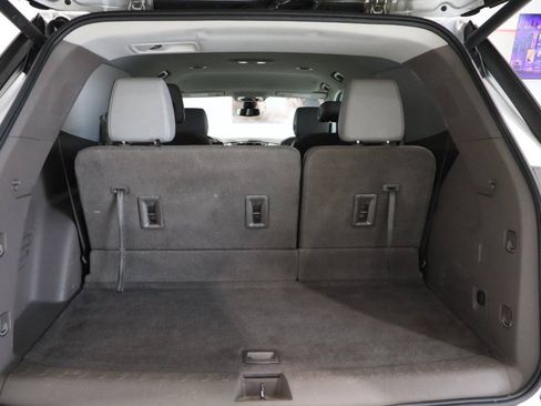Used 2018 Chevrolet Traverse LT FWD image 14