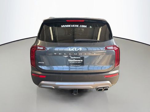 Used 2022 Kia Telluride S image 8