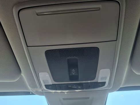 Used 2024 Honda CR-V EX-L image 16