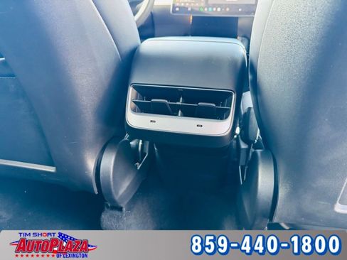 Used 2021 Tesla Model Y Long Range image 41