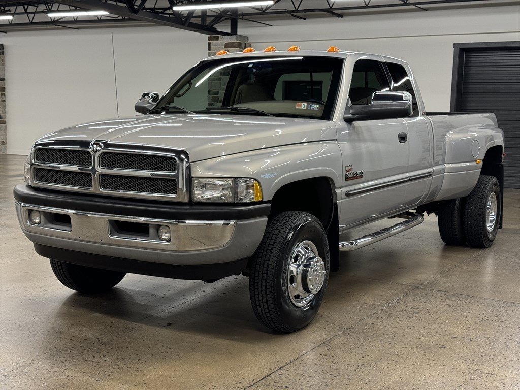 Used 2000 Dodge Ram 3500 Truck 4x4 Quad Cab image 3